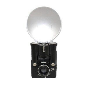 BROWNIE Flash Six-20 vintage film camera Made in USA